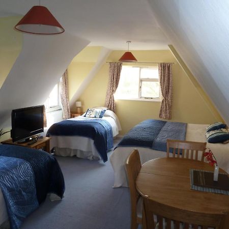 The Willows Guest House Takeley Extérieur photo