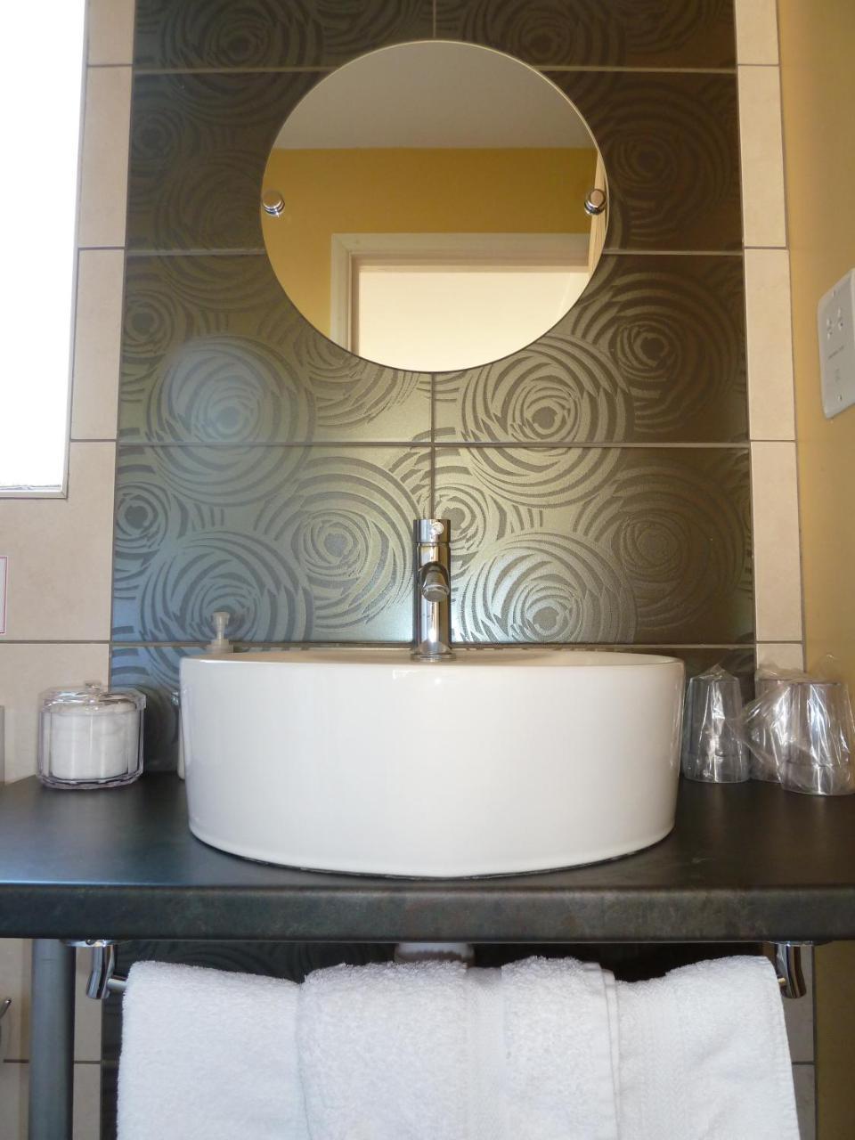 The Willows Guest House Takeley Extérieur photo
